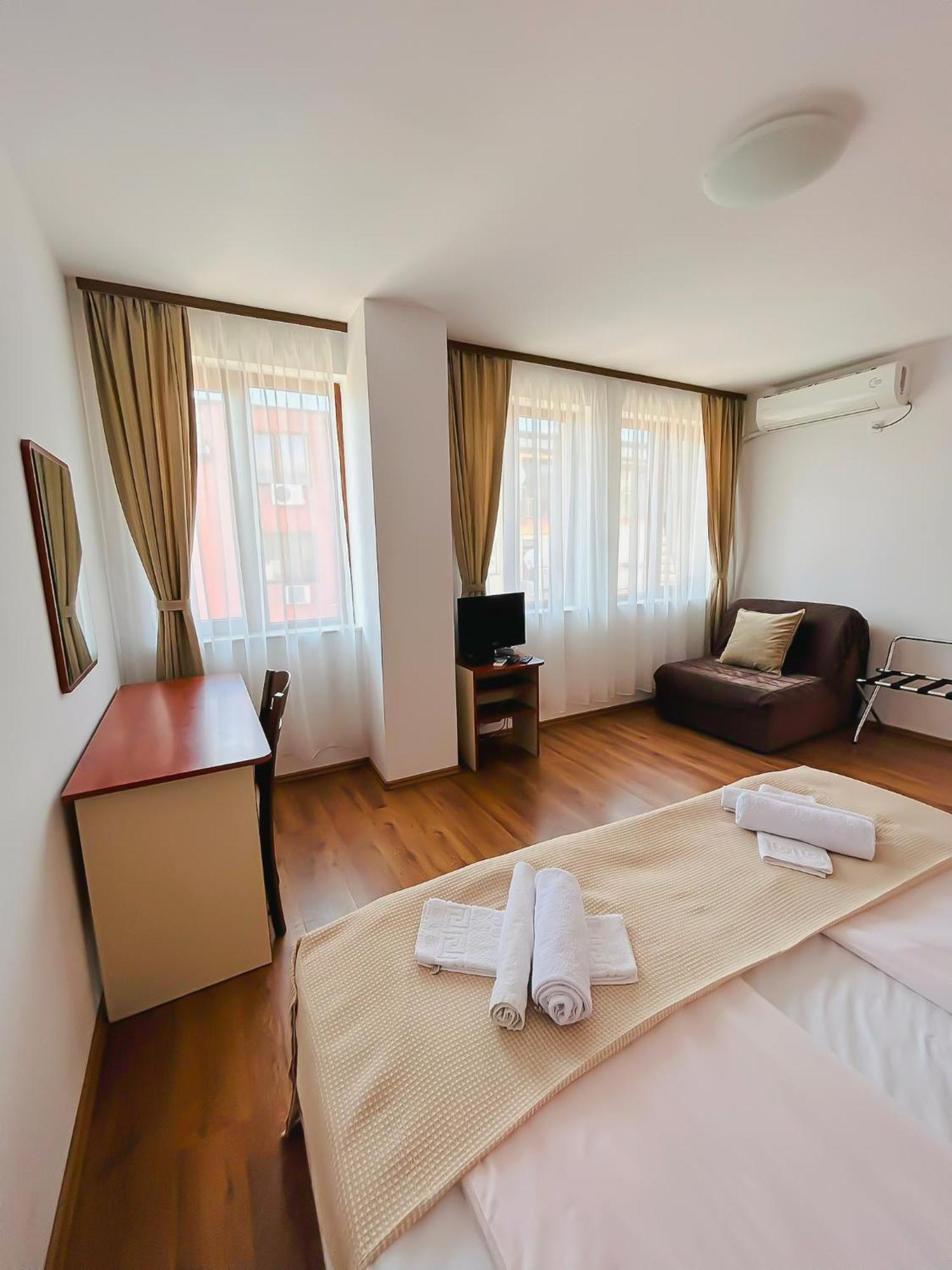 Family Hotel Helios Sunny Beach Exterior photo